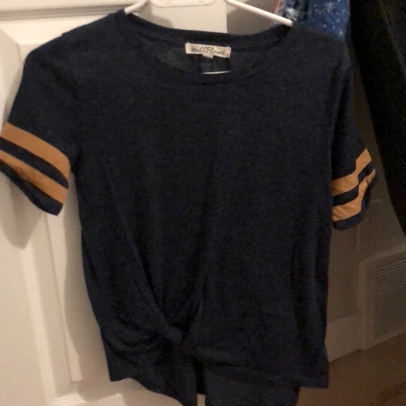 T-shirt - Picture 1 of 3